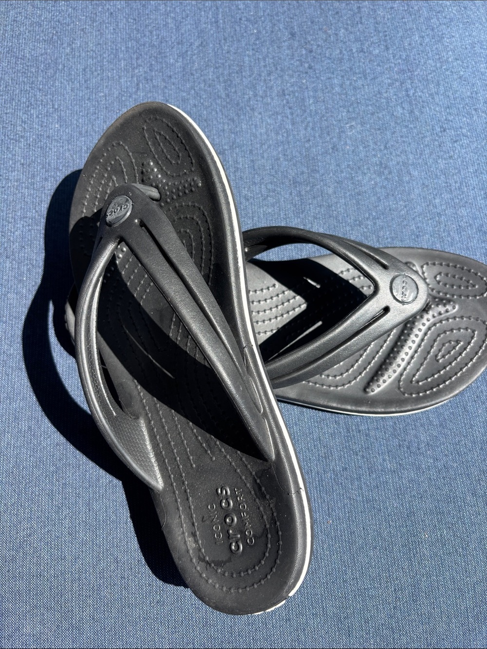 CROCS Crocband Women’s size 7 - Flip Flops